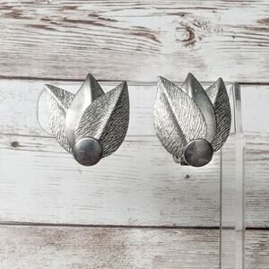 Vintage Clip On Earrings - Just Over 1" - Silver Tone Leaf Like Design